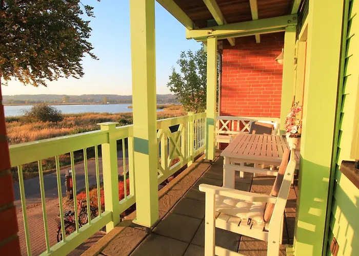 Kleines Apartment Mit Traumhaftem Seeblick, Ferienpark Seedorf Zeesenhaus Nr 4