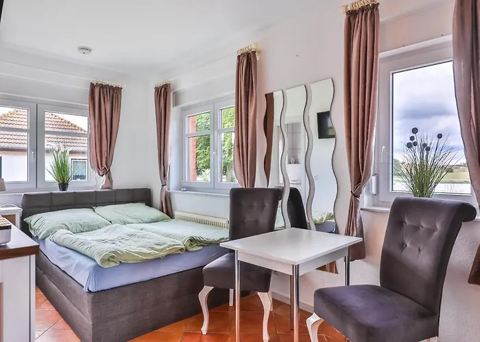 Kleines Apartment Mit Traumhaftem Seeblick, Ferienpark Seedorf Zeesenhaus Nr 4