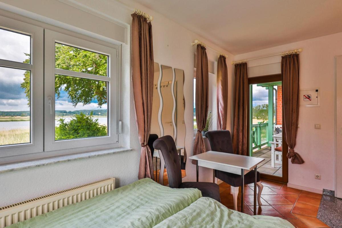 Kleines Mit Traumhaftem Seeblick, Seedorf Zeesenhaus Nr 4 *